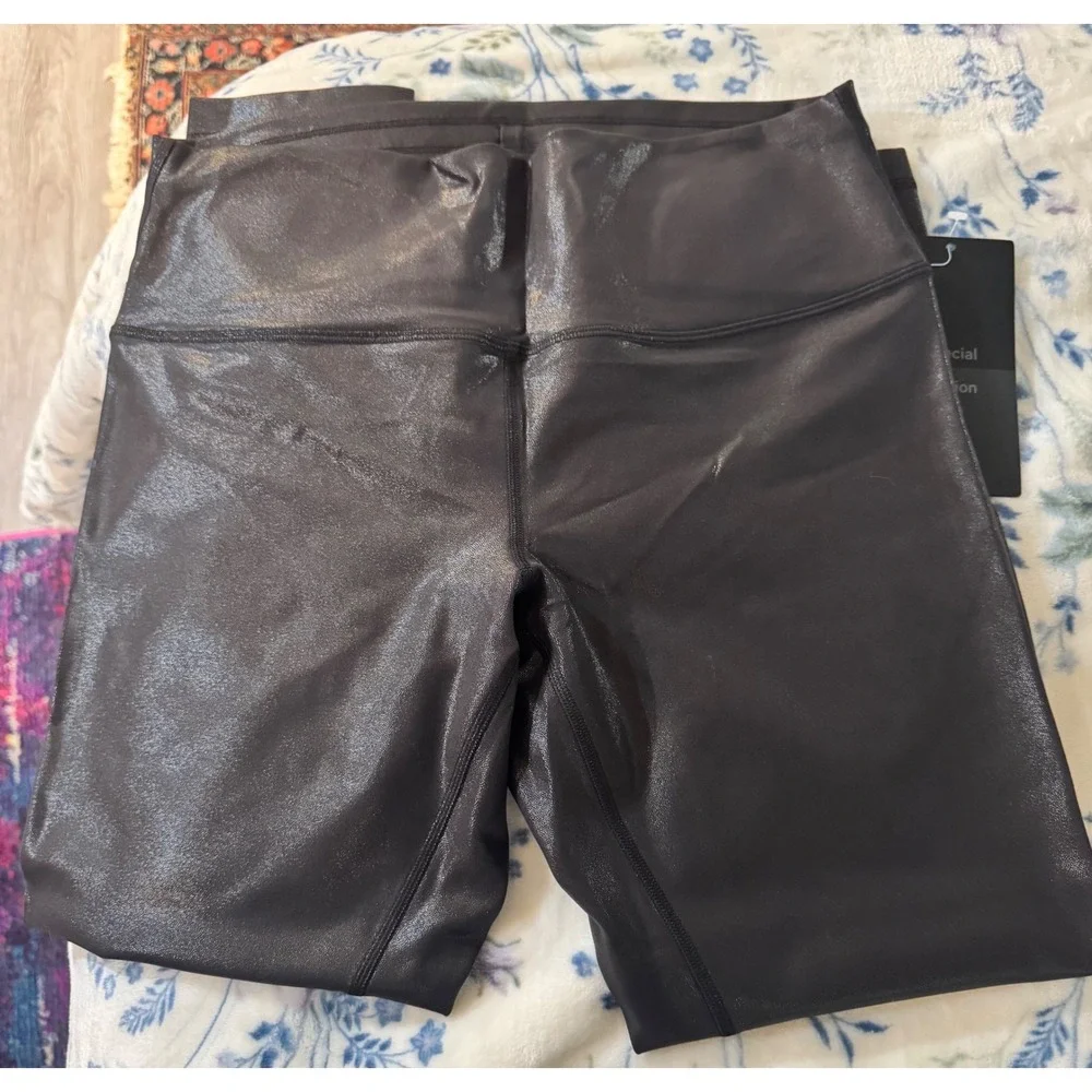 Lululemon Wunder Train HR Tight 25 Foil Special Edition Black RFXB 12 LW5EB3S